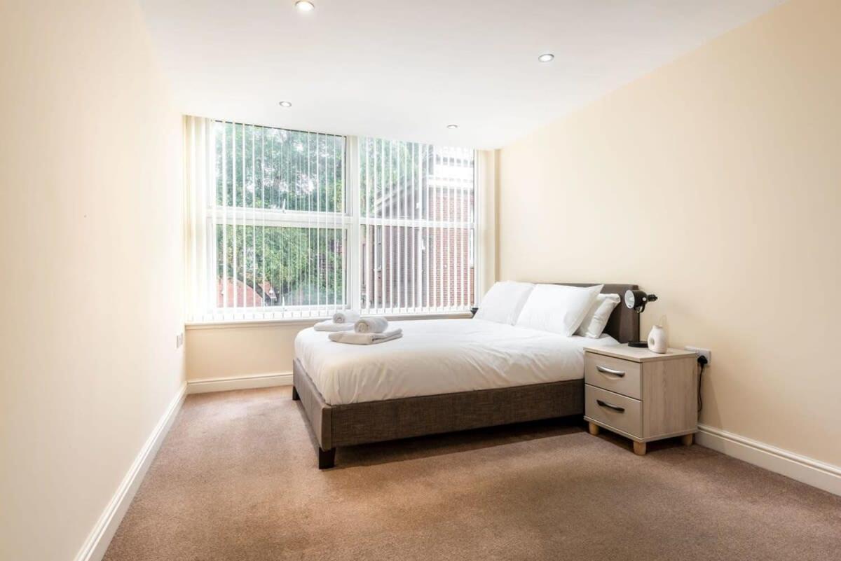 Bright 1 Bedroom Budget Flat In Central Pontefract Εξωτερικό φωτογραφία