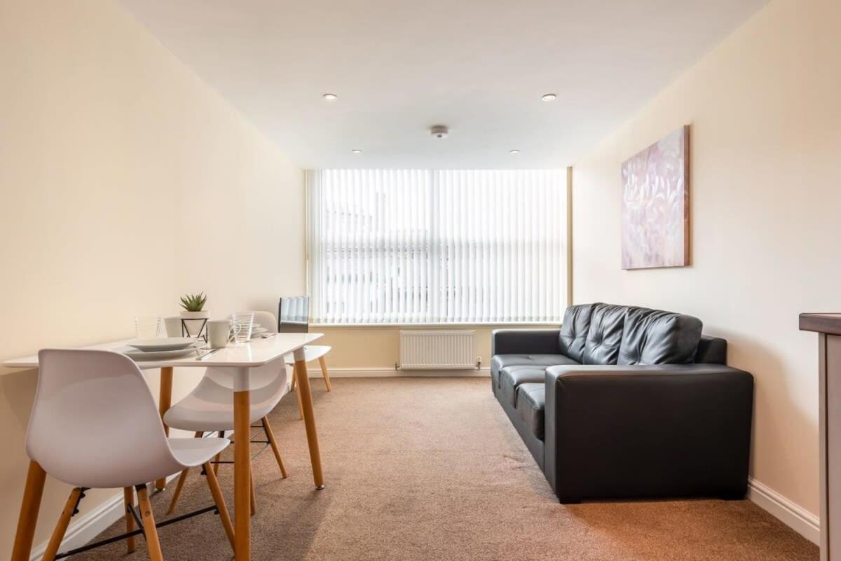 Bright 1 Bedroom Budget Flat In Central Pontefract Εξωτερικό φωτογραφία