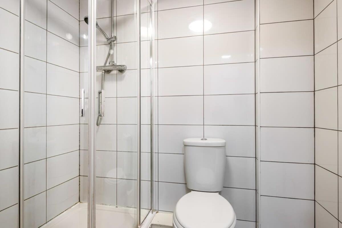 Bright 1 Bedroom Budget Flat In Central Pontefract Εξωτερικό φωτογραφία