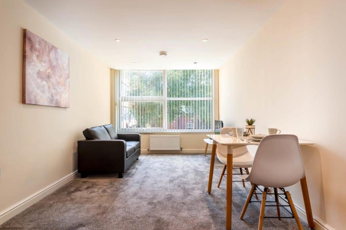 Bright 1 Bedroom Budget Flat In Central Pontefract Εξωτερικό φωτογραφία